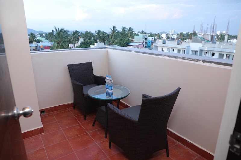 BLOFT HOTEL - BLOFT HOTEL Plot No 37, 4th East Cross Rd, Gandhi nagar, Katpadi, Vellore, Tamil Nadu 632006, India