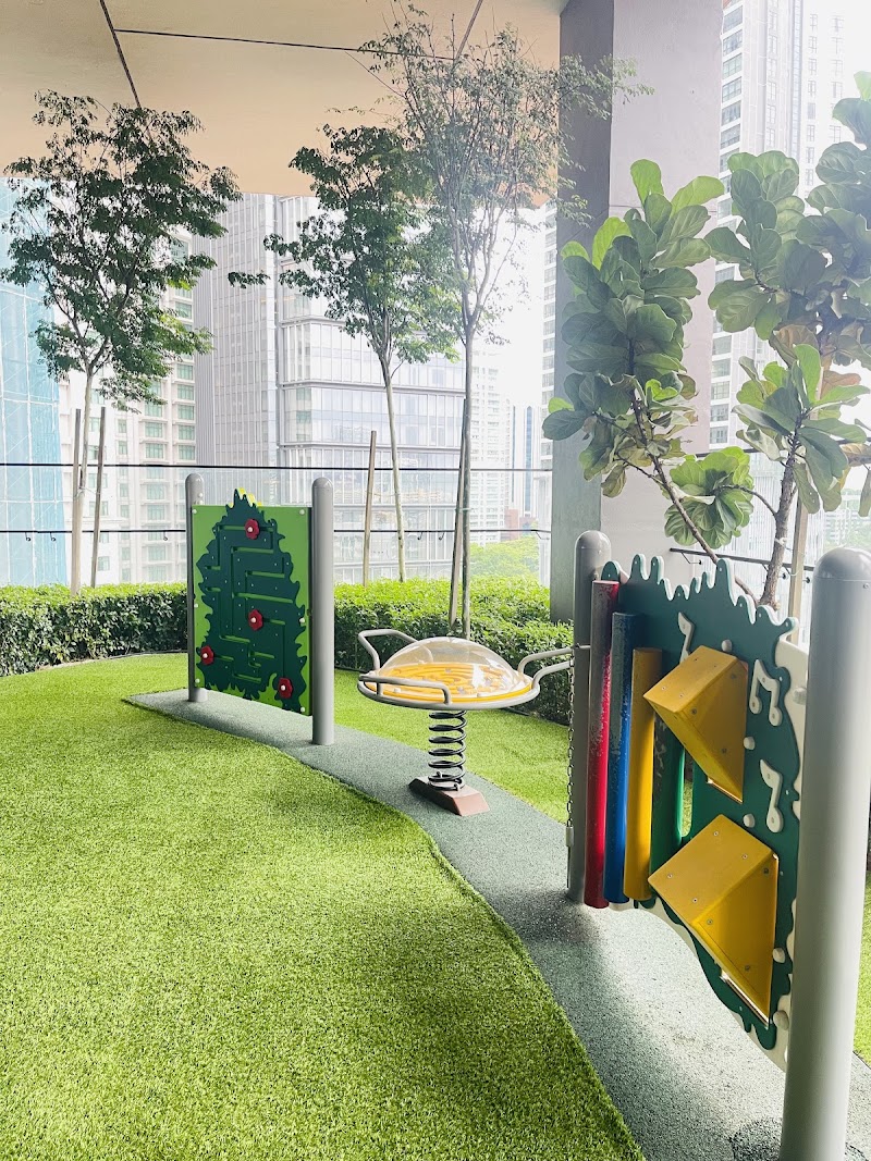 Axon Infinity Pool KL - Axon Infinity Pool KL, Jalan Walter Granier, Bukit Bintang, 55100 Kuala Lumpur, Wilayah Persekutuan Kuala Lumpur, Malaysia