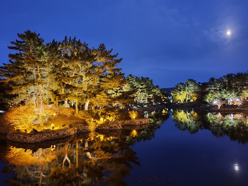Donggung Palace & Wolji Pond - Donggung Palace & Wolji Pond 102 Wonhwa-ro, Gyeongju, Gyeongsangbuk-do, South Korea