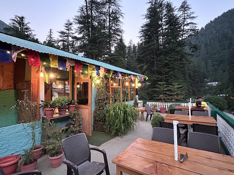 Hope Cafe Jibhi - Hope Cafe Jibhi Hope cafe, opposite to SBI office, Jibhi, Rashala, Himachal Pradesh 175123, India