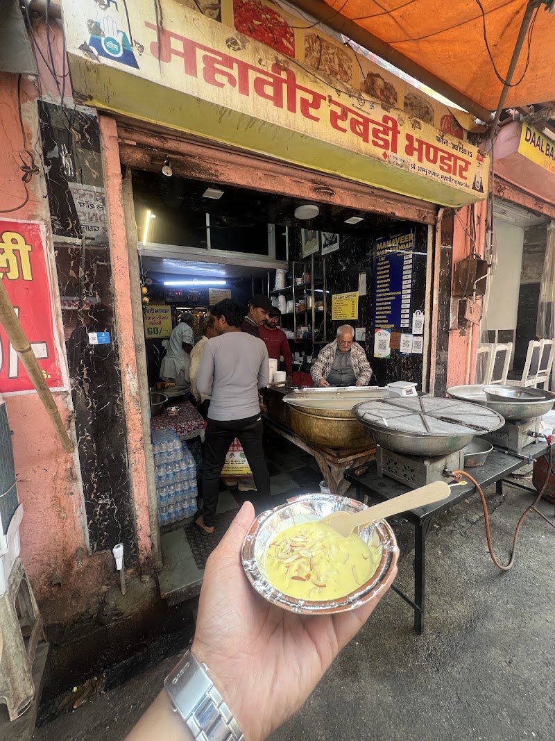 Mahaveer Rabri Bhandar - Mahaveer Rabri Bhandar Mishra Raja Ji Ka Rasta, Chandpole Bazar, Chandpole, Pink City, Jaipur, Rajasthan 302001, India