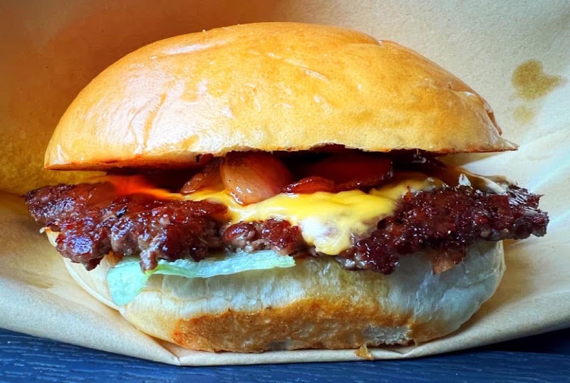 Munchy Kamala - Munchy Kamala Soi pachak Kamala Square, กมลา อำเภอกะทู้ ภูเก็ต 83150, Thailand