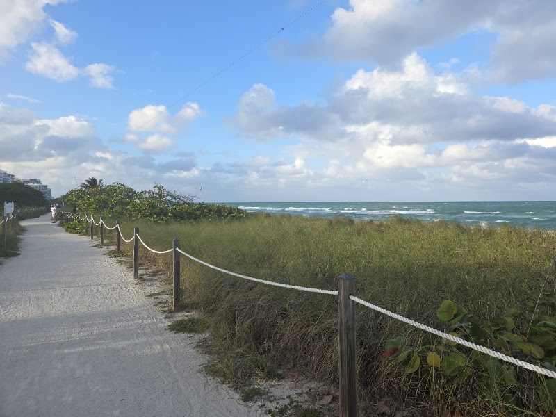 Surfside Walking Path - Surfside Walking Path VVMH+6M, Atlantic Way, Surfside, FL 33154, USA