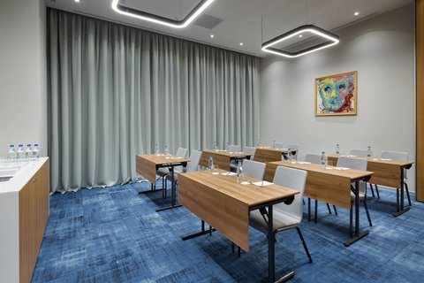 Courtyard by Marriott Bucharest Floreasca - Courtyard by Marriott Bucharest Floreasca Boulevard, Bulevardul Dimitrie Pompeiu 2 A, 020337 București, Romania
