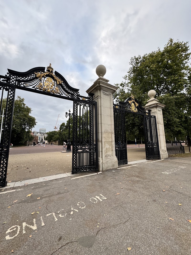 Diana Princess of Wales Memorial Walk