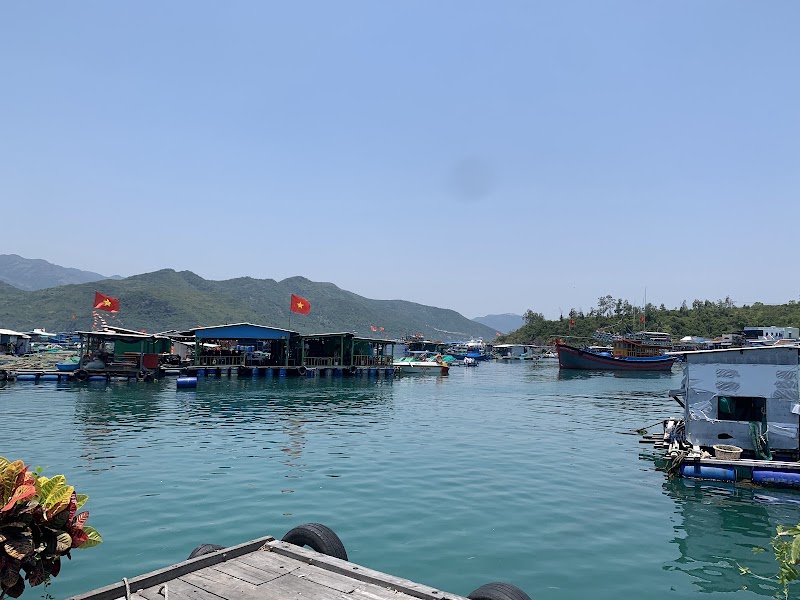 Nhà Hàng Làng Chài Nha Trang - Nhà Hàng Làng Chài Nha Trang, Đảo, Trí Nguyên, Nha Trang, Khánh Hòa 650000, Vietnam