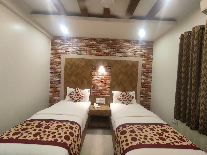 Hotel Stay Inn - Hotel Stay Inn 18, 11th A Main Rd, off Millers Road, near Shell Petrol Pump, Vasanth Nagar, Bengaluru, Karnataka 560052, India