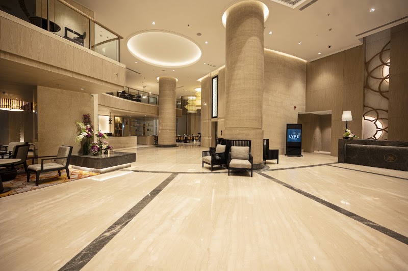 LYFE HOTELS BHUBANESWAR - LYFE HOTELS BHUBANESWAR C-5, Road No-8, Janpath Rd, opposite Kali Temple, Bhoinagar, Bhubaneswar, Odisha 751022, India