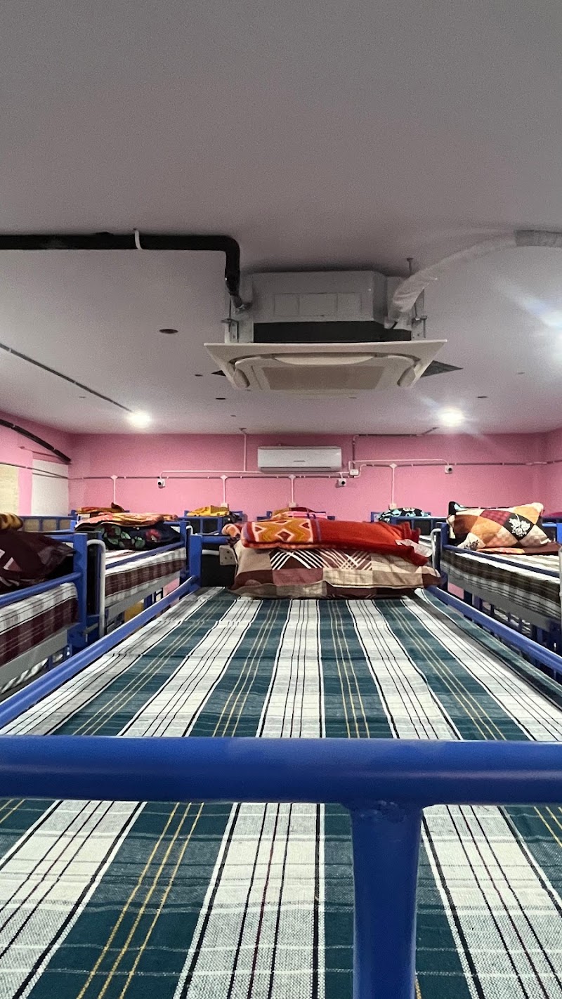 Harsha Sri Dormitory Ac Deluxe - Harsha Sri Dormitory Ac Deluxe 1st floor, Sai ram dormitory, 47-11-19/5, 1st Ln, Opposite Hotel Sarovar, Dwaraka Nagar, Visakhapatnam, Andhra Pradesh 530016, India