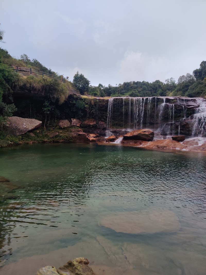 Mawsawa Falls - Mawsawa Falls 8M4V+CM7, Sohra, Meghalaya 793108, India