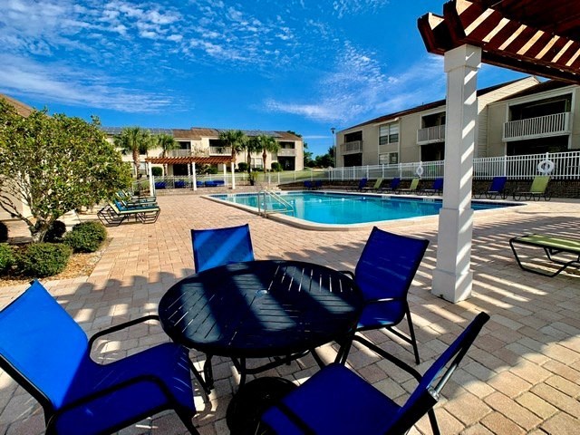 Stoneridge Apartments - Stoneridge Apartments 3800 SW 34th St, Gainesville, FL 32608, USA