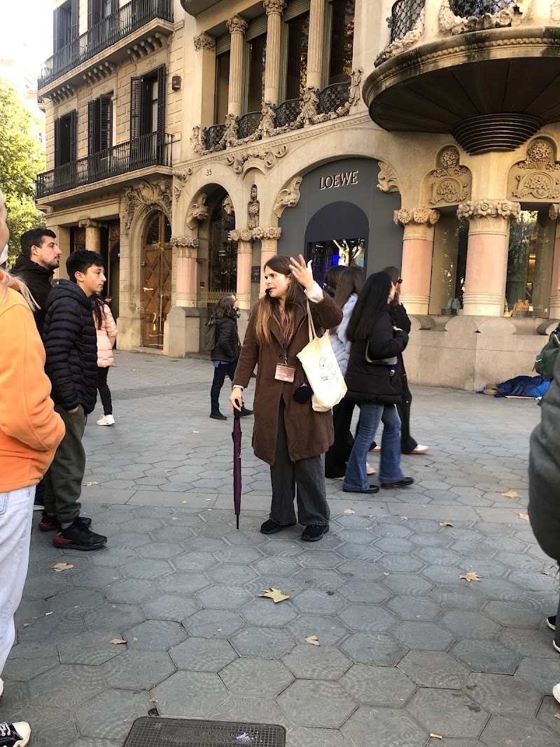 Free Walking Tours Barcelona - Free Walking Tours Barcelona, Avinguda del Paral·lel, 36, 6, 1, Ciutat Vella, 08001 Barcelona, Spain
