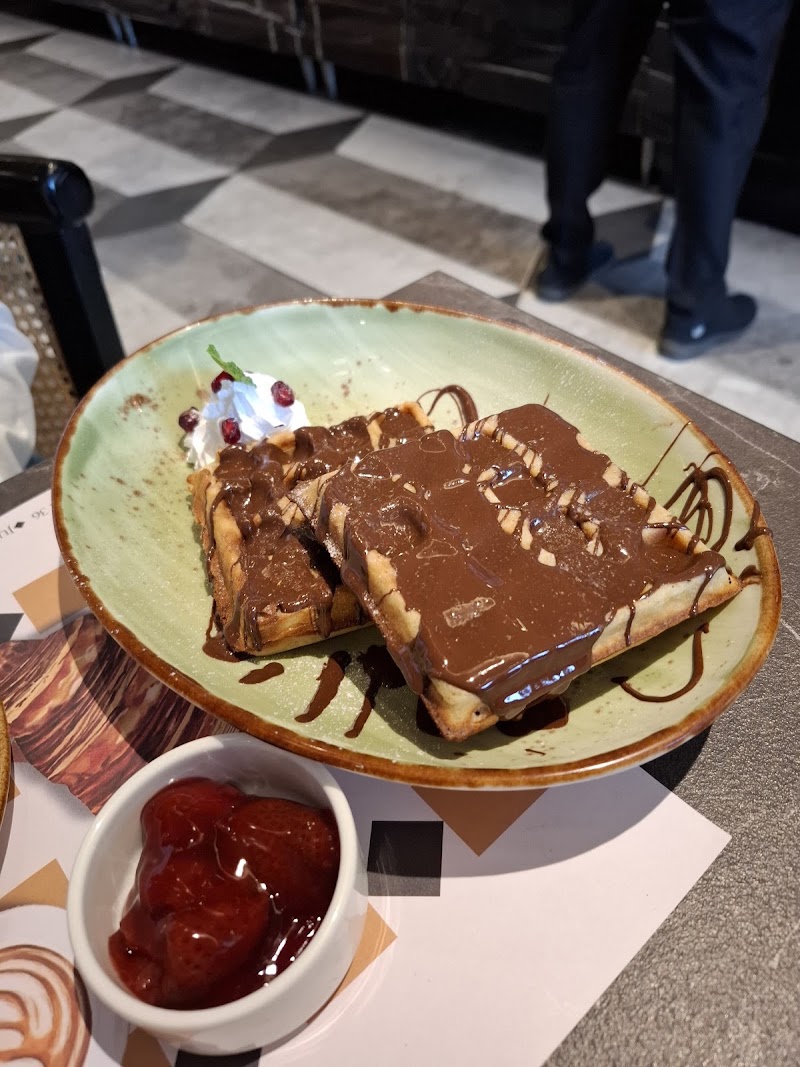 Van Lavino Cafe & Patisserie - Jubilee Hills - Van Lavino Cafe & Patisserie - Jubilee Hills Shop No 4, Road No. 36, Jubilee Hills, Hyderabad, Telangana 500033, India