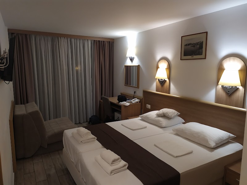 Hotel Villa Paradiso 2 - Hotel Villa Paradiso 2 D8 40, 20235, Zaton, Croatia