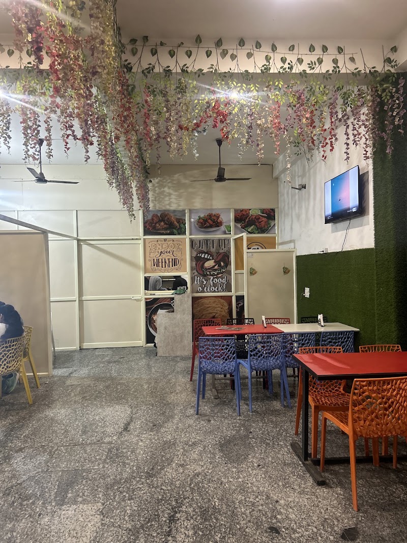 Himalaya Family Restaurant - Himalaya Family Restaurant Bhondsi, Sector 67, Gurugram, Haryana 122102, India