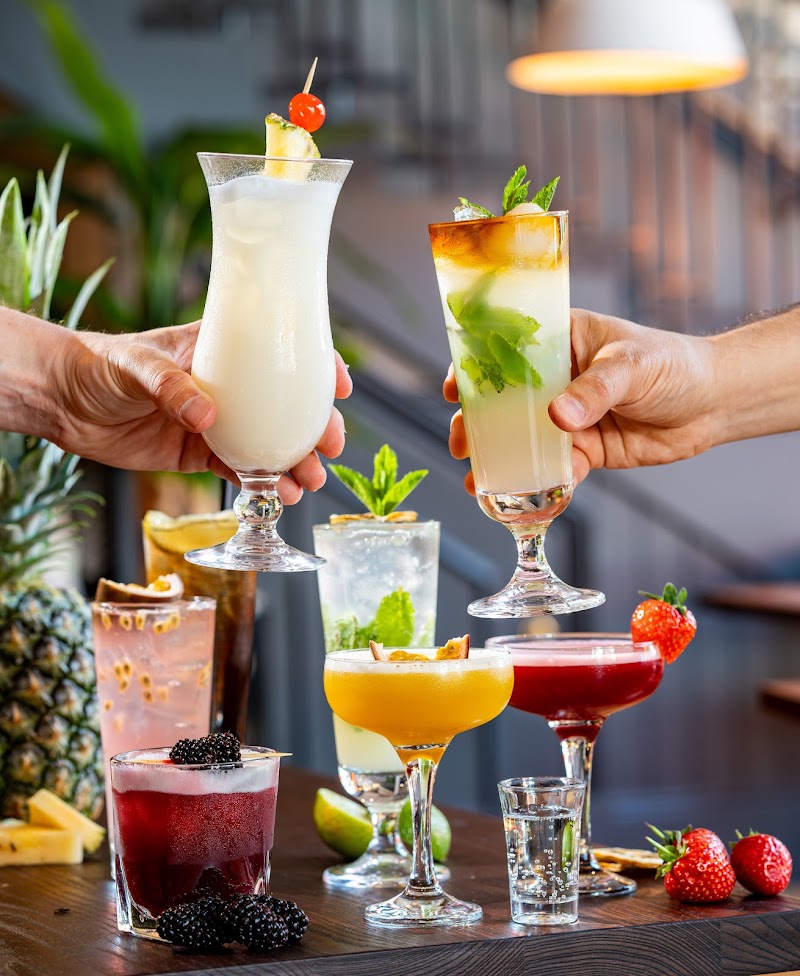 Banana Tree Henley - Banana Tree Henley 37 Hart St, Henley-on-Thames RG9 2AR, UK