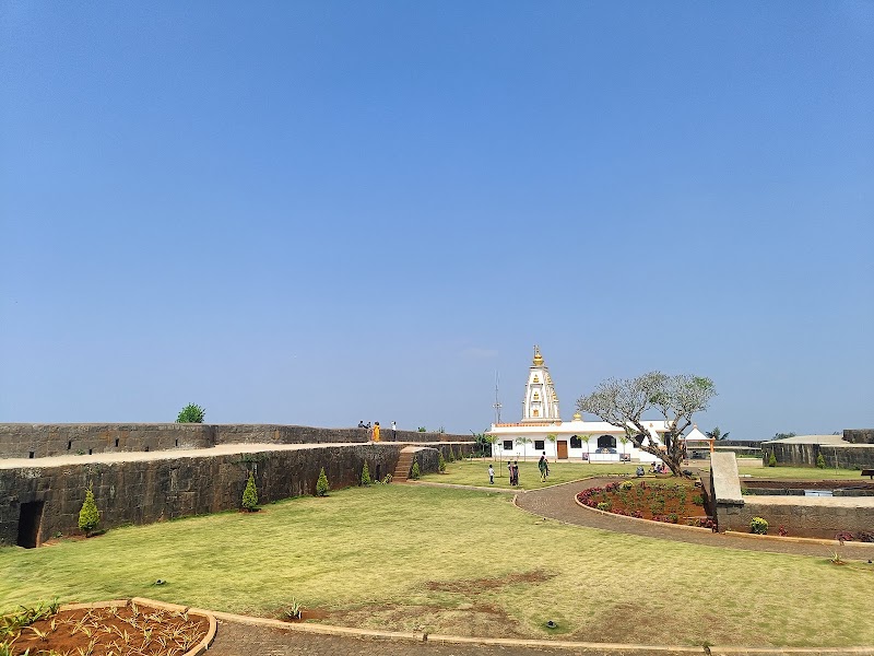 Rajhunsgad Fort. - Rajhunsgad Fort., Belagavi, Rajhansagad, Karnataka 590014, India
