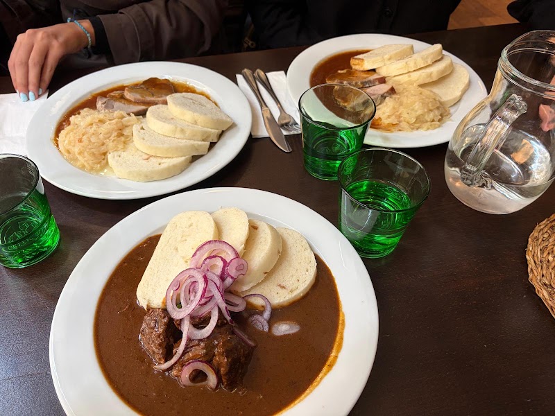 U Parlamentu - U Parlamentu 8, Valentinská 52, Staré Město, 110 00 Praha-Praha 1, Czechia