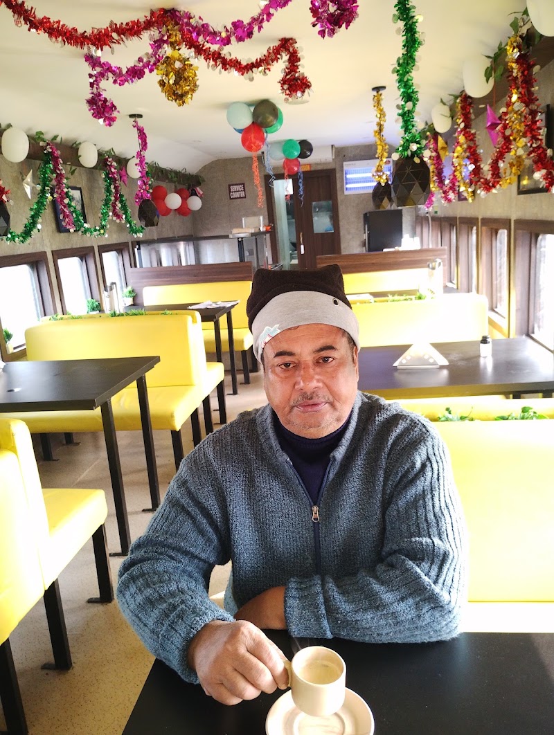 OM NIWAS - OM NIWAS 19, Tilak Rd, near Mitra Nursing Home, Ward 12, Hakim Para, Siliguri, West Bengal 734001, India