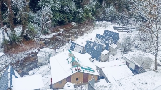 Sunshine Cafe & Cottage Riverside - Sunshine Cafe & Cottage Riverside Ghiyagi, Jibhi, Banjar, Ghiyagi, Himachal Pradesh 175123, India