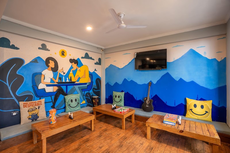 Shalom Backpackers Mcleodganj - Shalom Backpackers Mcleodganj Upper Dharamkot, Bhagsu Nag, McLeod Ganj, Dharamshala, Himachal Pradesh 176216, India