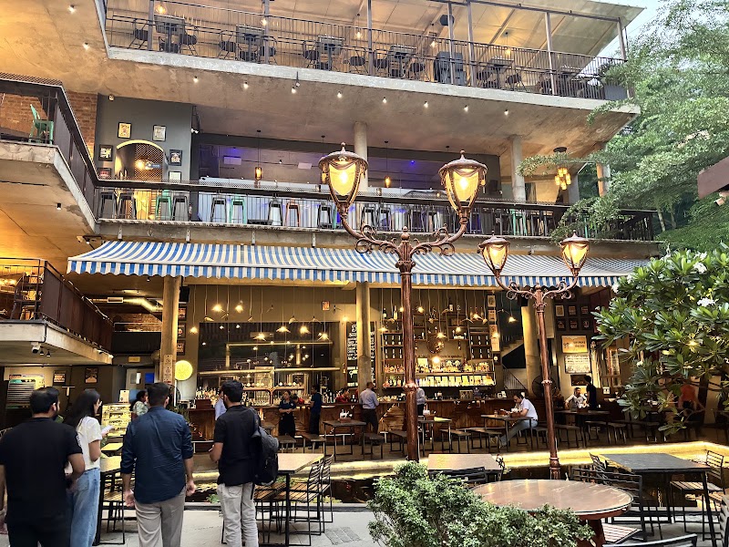 The Bier Library - The Bier Library 14, Patel Narayana Reddy Layout, 80 Feet Rd, 6th Block, Ejipura, Bengaluru, Karnataka 560095, India
