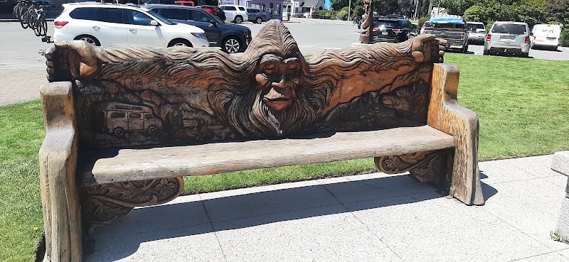 Chainsaw Carvings - Chainsaw Carvings 340b Wallace St, Hope, BC V0X 1L0, Canada