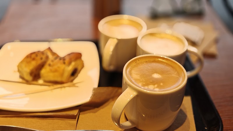 Starbucks - Starbucks Ground Floor, Indiqube Lakeside, Plot No 80/2, Hobli, Green Glen Layout, Bellandur, Varthur, Bengaluru, Karnataka 560103, India