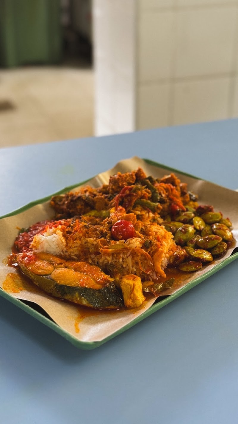 Nasi Padang Mami Fita - Nasi Padang Mami Fita 335 Smith St, #02-221, Singapore 050335