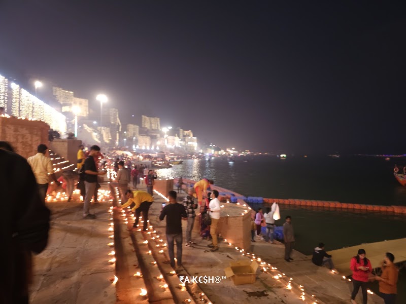 Ganga Mahal Ghat, (Varanasi) - Ganga Mahal Ghat, (Varanasi) 8267+HX6, Ghats of Varanasi, Ghasi Tola, Varanasi, Uttar Pradesh 221001, India