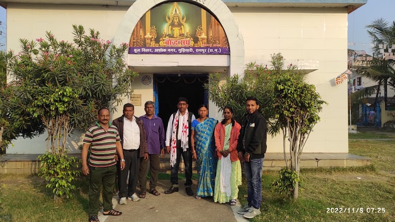Budha Vihar Temple - Budha Vihar Temple, 7J88+2F5, Kota Rd, Chhota Ashok Nagar, Gogaon, Raipur, Chhattisgarh 492009, India