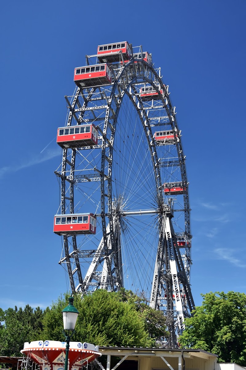 Viennese Giant Ferris Wheel - Viennese Giant Ferris Wheel Gaudeegasse 1, 1020 Wien, Austria