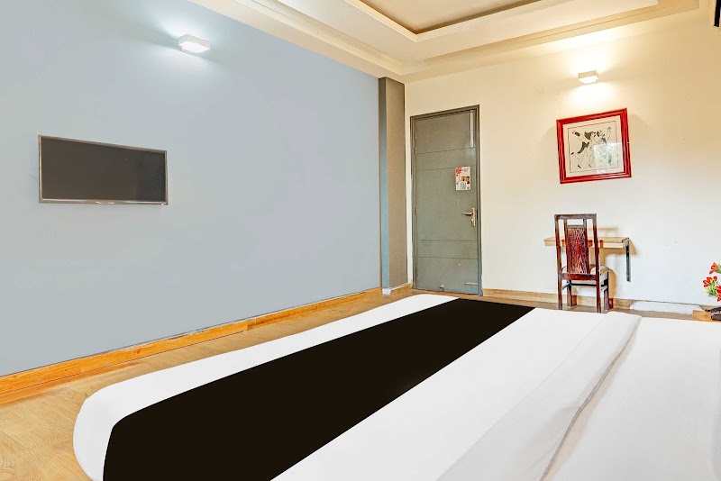 Hotel O Omaxe City Centre Gurgaon - Hotel O Omaxe City Centre Gurgaon Plot No. S-167, near Vatika Chowk, Block S, Uppal Southend, Sector 49, Gurugram, Haryana 122018, India