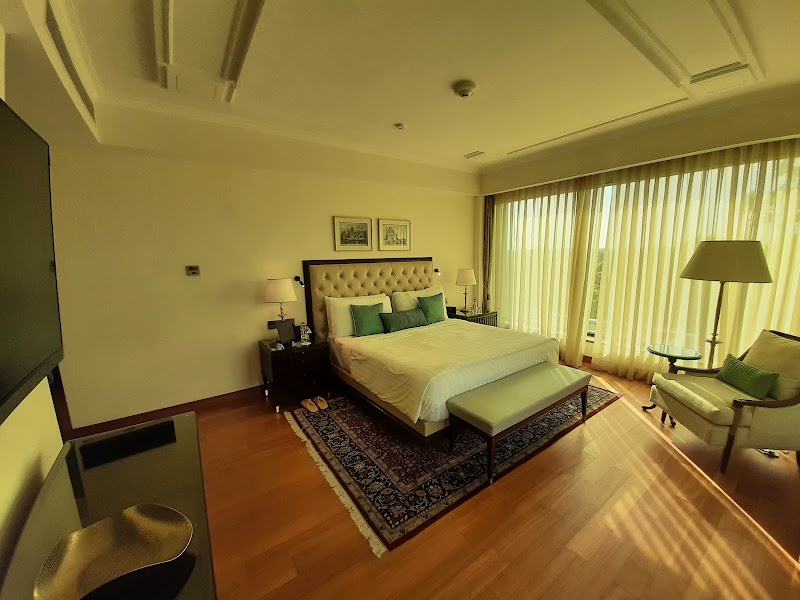 The Oberoi, Gurgaon - The Oberoi, Gurgaon 443, Shankar Chowk Rd, opposite Metro Station, Phase V, Udyog Vihar, Sector 19, Gurugram, Haryana 122016, India