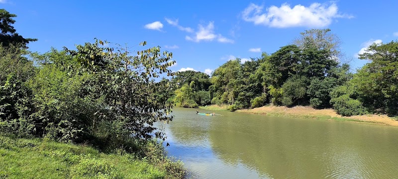 ក្រមុំជ្រឹងវត្តបាយដំរាំ - ក្រមុំជ្រឹងវត្តបាយដំរាំ, Phum Anlong Thmâr, Cambodia