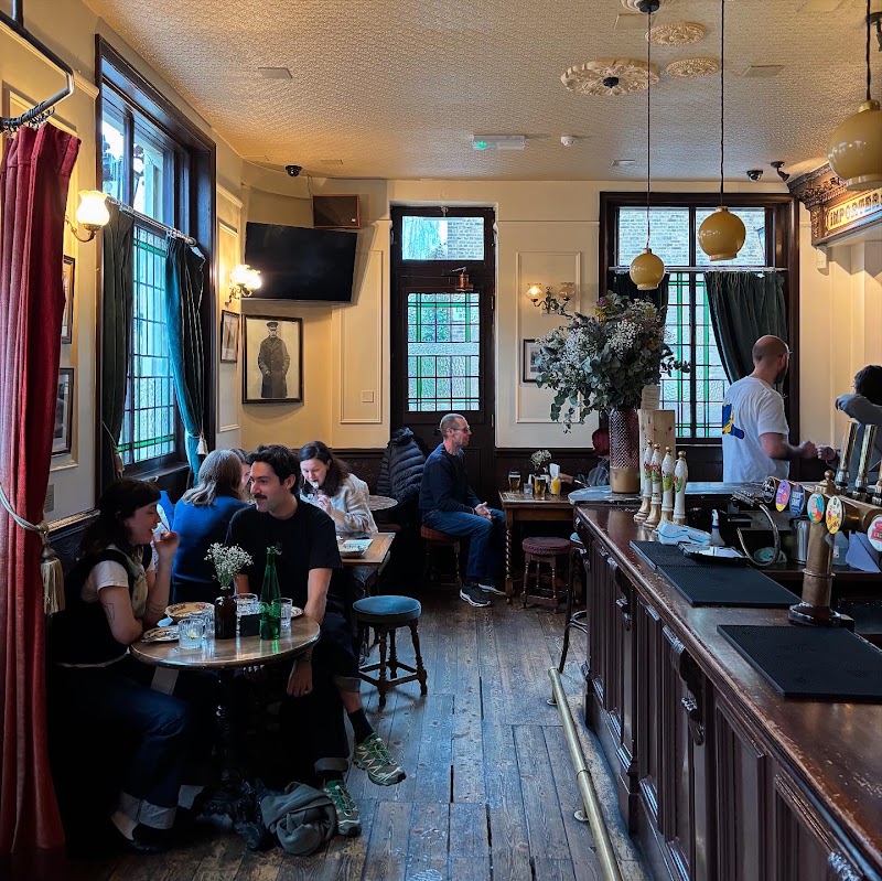 The Prince Arthur - The Prince Arthur, 95 Forest Rd, London E8 3BH, UK