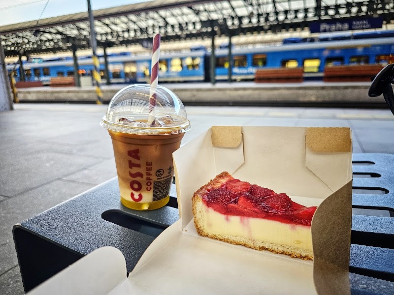 Costa Coffee - Costa Coffee, Wilsonova 8, ground floor, 121 06 Praha 2, Czechia