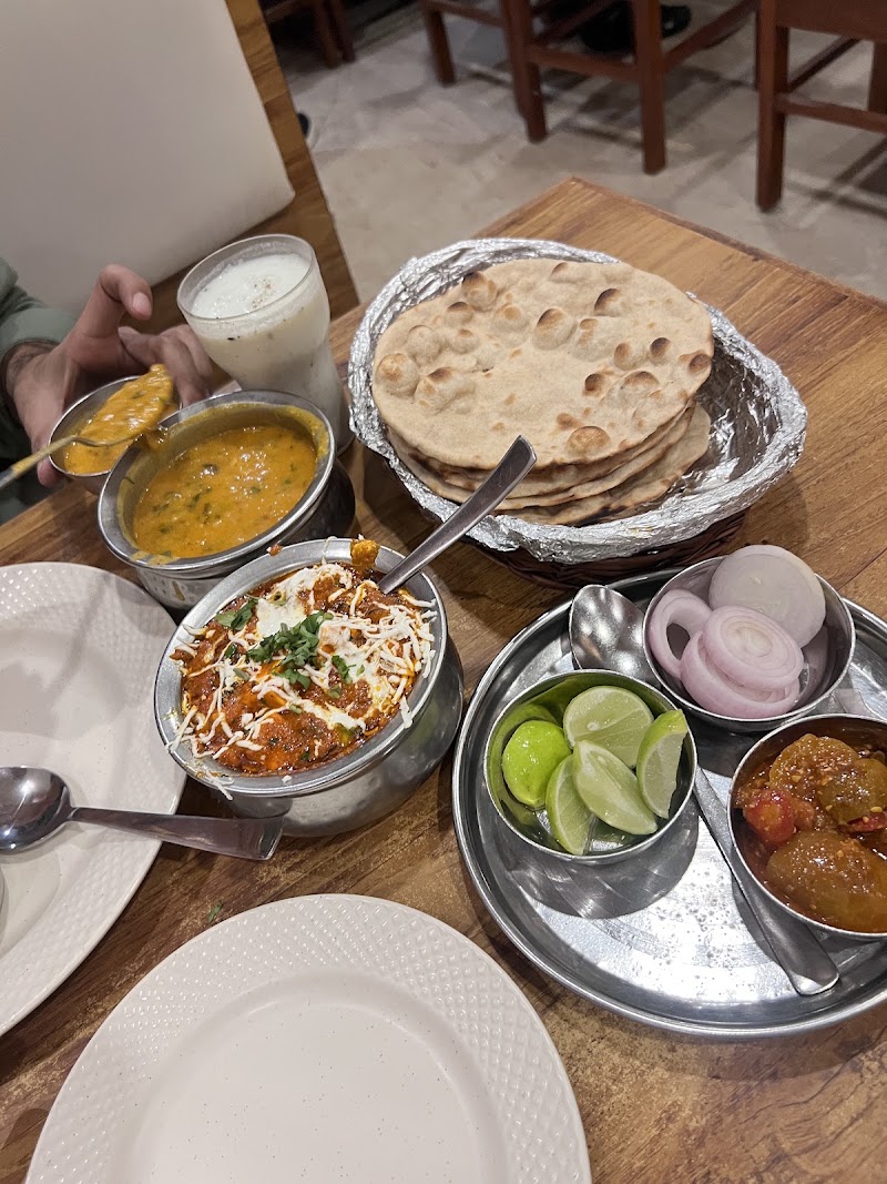 Bawarchi Restaurant - Bawarchi Restaurant 6, Delhi Gate Cir, Old City, Nayapura, Bapu Bazar, Nada Khada, Udaipur, Rajasthan 313001, India
