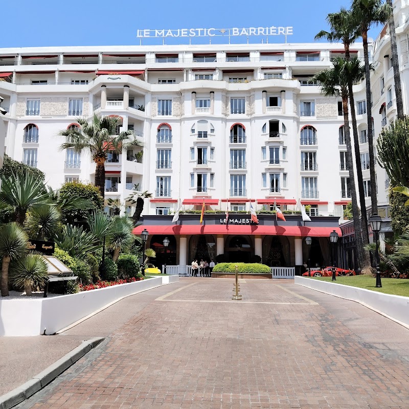 Hotel Barrière Le Majestic Cannes - Hotel Barrière Le Majestic Cannes 10 Bd de la Croisette, 06400 Cannes, France