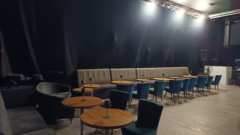 Kukustuudio / KuKu klubi / Kinomaja kohvik-baar - Kukustuudio / KuKu klubi / Kinomaja kohvik-baar, Uus tn 3, 10111 Tallinn, Estonia