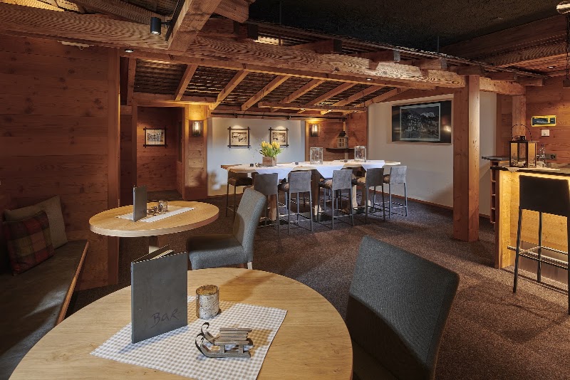Hotel Alpenrose Wengen - Hotel Alpenrose Wengen Roossi 1371, 3823 Wengen BE, Switzerland