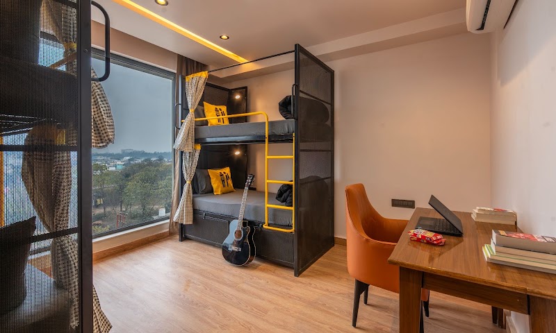 The Hosteller Bam Dehradun, City Centre - The Hosteller Bam Dehradun, City Centre 10, Saharanpur Rd, Laxman Chowk, Dehradun, Uttarakhand 248001, India