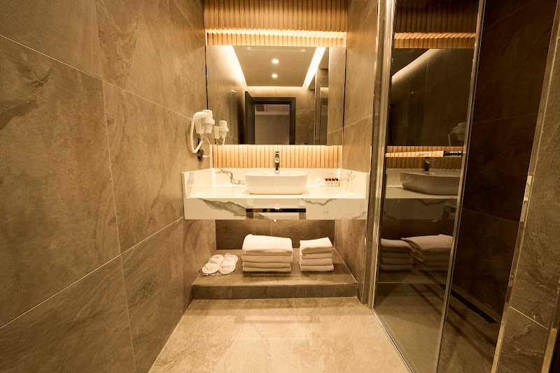 OSMANBEY FATIH HOTEL - OSMANBEY FATIH HOTEL, Meşrutiyet, Matbaacı Osmanbey Sok. 13-15, 34361 Şişli/İstanbul, Türkiye