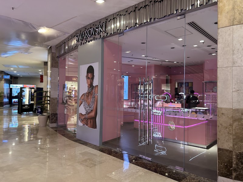 Swarovski - Swarovski G - 57, NH 48, Ambience Island, Nathupur, Sector 24, Gurugram, Haryana 122010, India