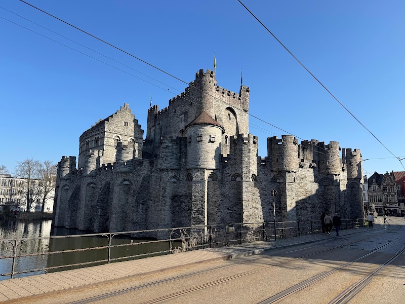 Legends of Gent Free & Private Walking Tours - Legends of Gent Free & Private Walking Tours, Sint-Michielsplein 21, 9000 Gent, Belgium
