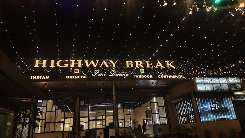 HIGHWAY BREAK DHABA - HIGHWAY BREAK DHABA, Raipur - Bilaspur Expy, Dharsiwa, Raipur, Chhattisgarh 493221, India