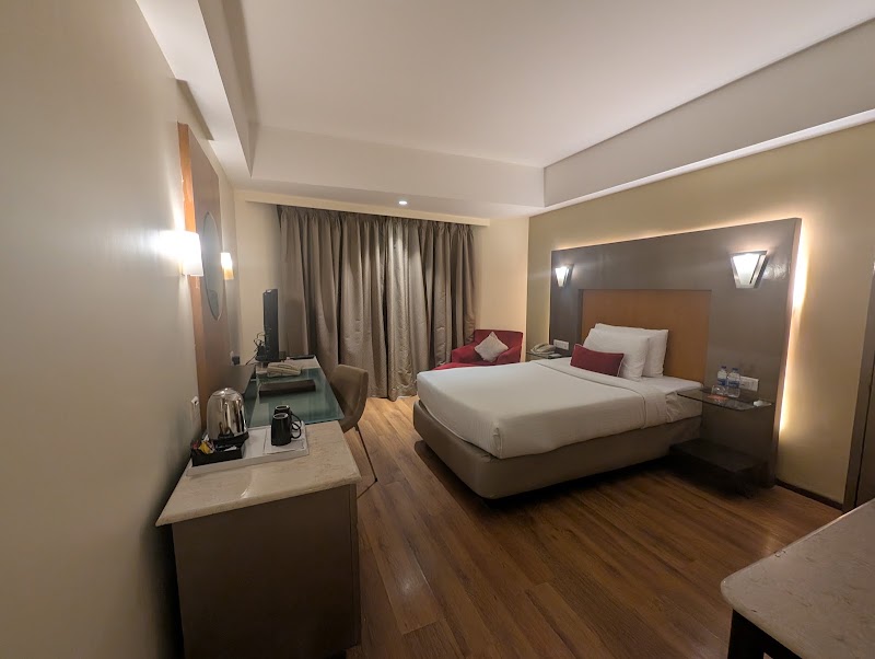 The Golkonda Hotel - The Golkonda Hotel, 10-1-124, Mehdipatnam - Banjara Hills Rd, Ambedkar Nagar, Masab Tank, Hyderabad, Telangana 500004, India