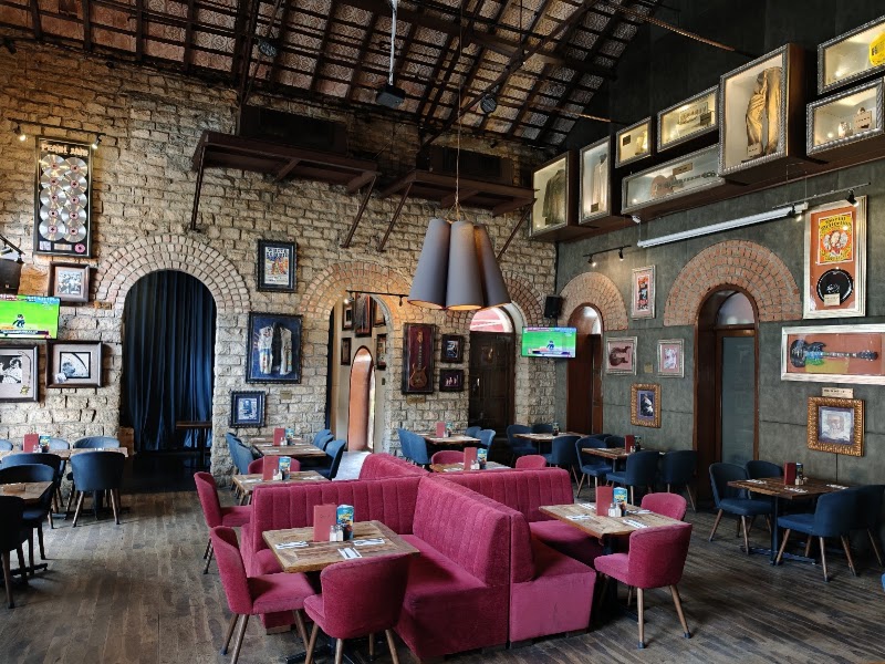 Hard Rock Cafe Bengaluru - Hard Rock Cafe Bengaluru 40, St Mark's Rd, Shanthala Nagar, Ashok Nagar, Bengaluru, Karnataka 560001, India