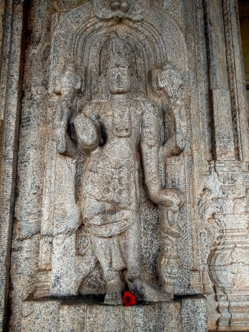 Shri Chaturmukha Jaina Basadi - Shri Chaturmukha Jaina Basadi, 6253+CXG, Market Rd, Karkala, Karnataka 574104, India