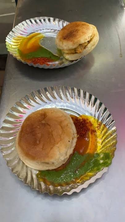 Nandu Vada Pav - Nandu Vada Pav 435, DK Sandu Marg, Chembur Gaothan, Chembur, Mumbai, Maharashtra 400071, India